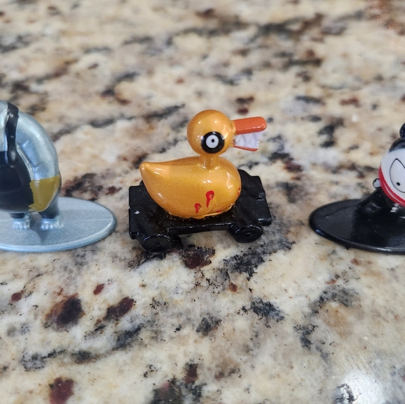 Set Of 3 Mini Metal Nightmare Before Christmas Figurines - Picture 3 of 4